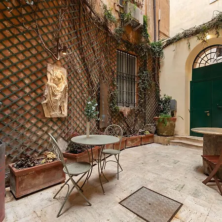 Sinopia Gallery - Sleep On Art Apartment Rome